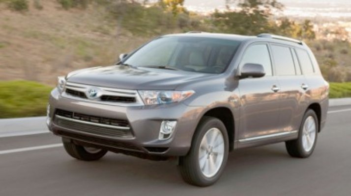 Toyota recheamă în service 369.000 de vehicule